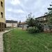 Apartament 3 camere lux   2 bai  87 mp   mobilat utilat curte  centrala